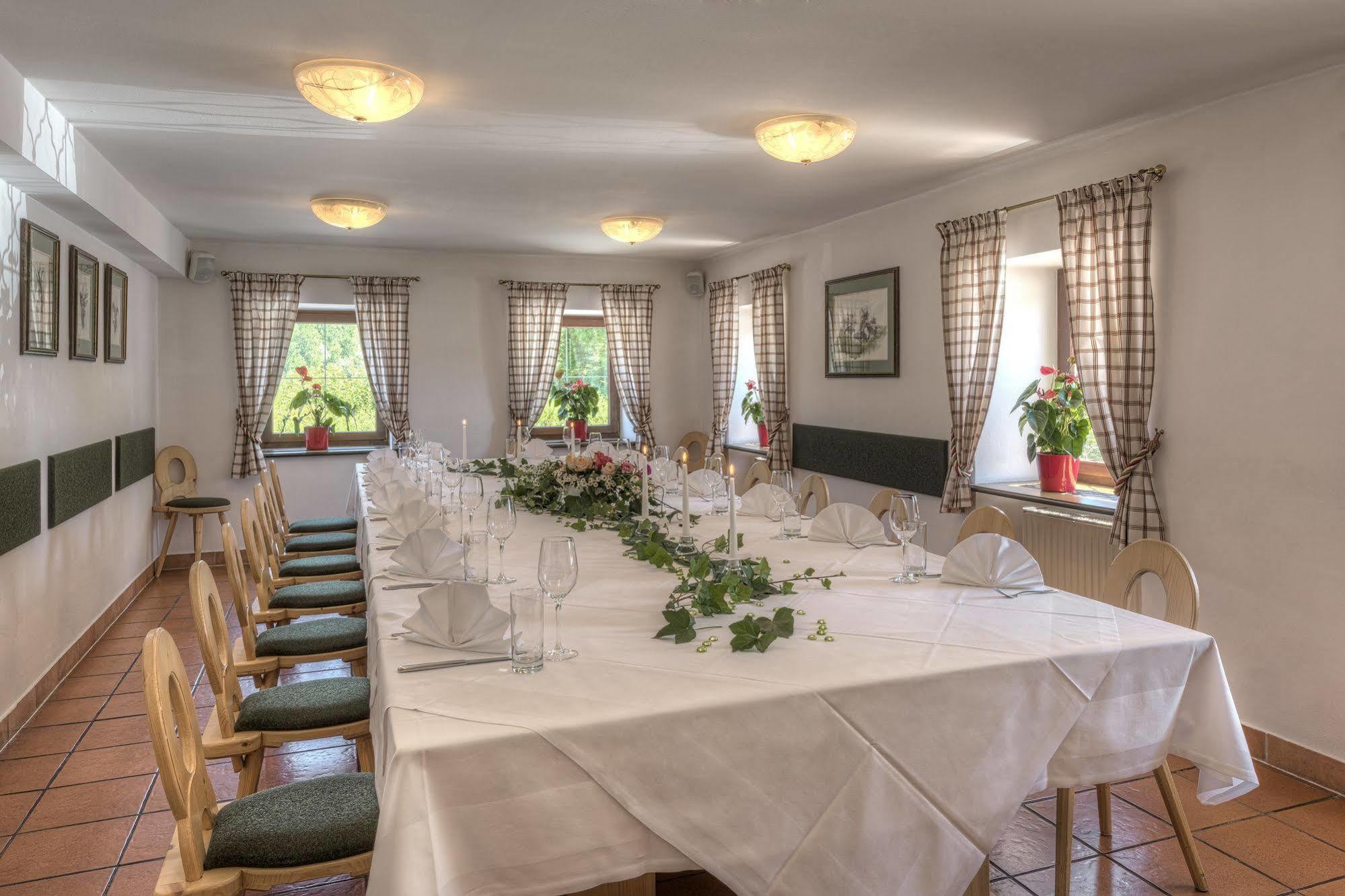 Hotel Der Jägerwirt Bergheim
